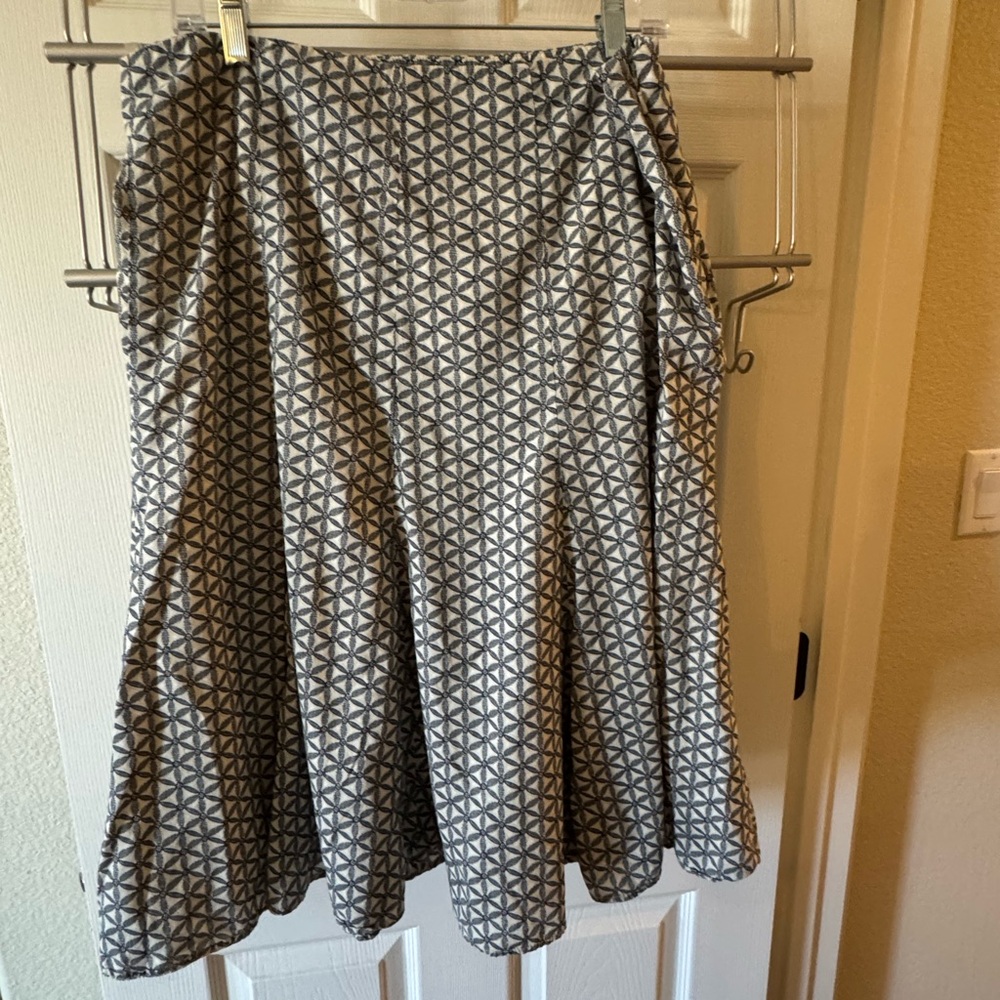 Geometric Patterned Black and Cream Skirt